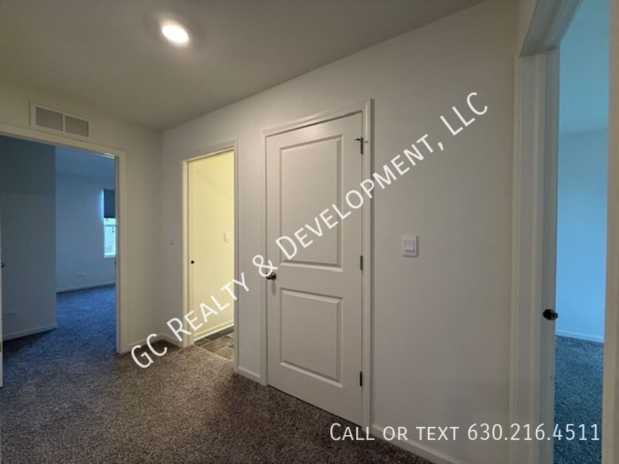 *** NEWER CONSTRUCTION / 4 BDRM - 2.5 BTH / FENCED YARD / IN UNIT LAUNDRY / SOLAR PANELS & TESLA CHARGER *** property image