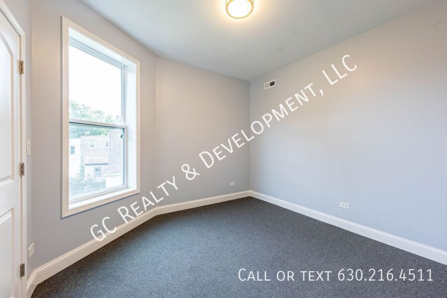 *** 1/2 MO RENT FREE / SPACIOUS 4 BDRM - 2 BATH / NEWLY REMODELED / WIFI INCLUDED *** property image