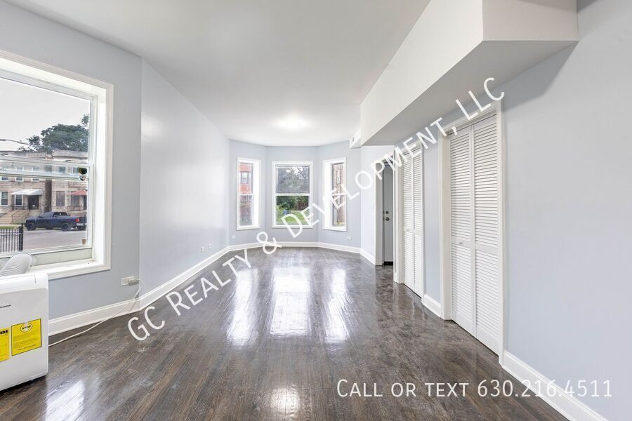 *** 1/2 MO RENT FREE / SPACIOUS 3 BDRM / NEWLY REMODELED / FREE WIFI INCLUDED / PARKING INCL *** property image