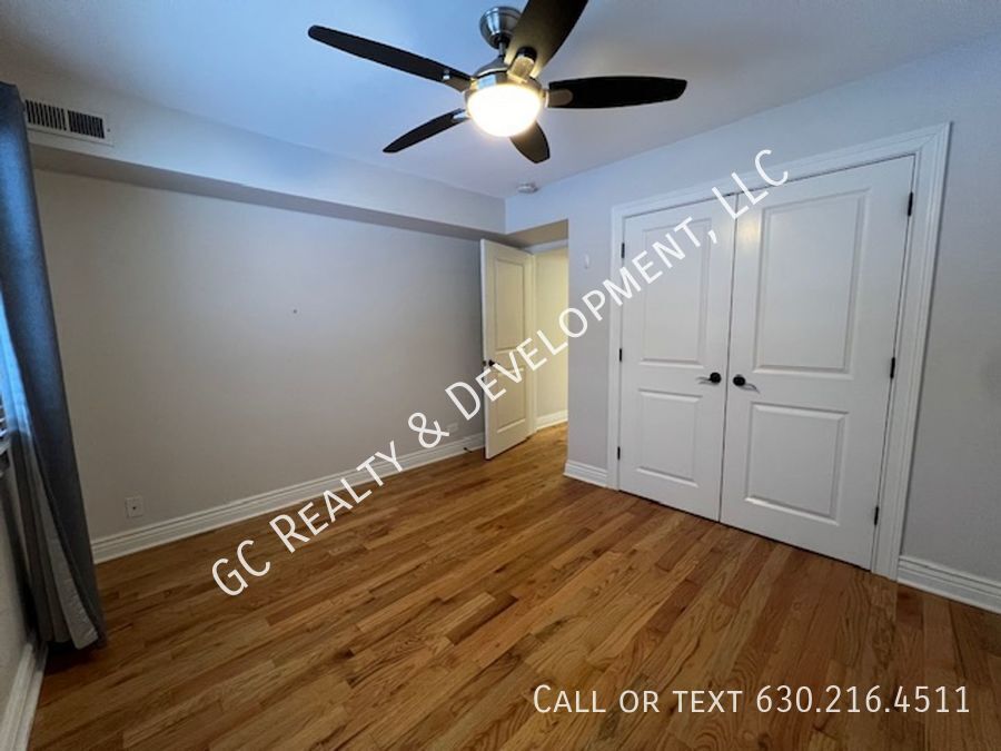 *** GREAT WESTMONT LOCATION / 3 BDRM / 2.5 BTH / SS APPL / ATTACHED GARAGE *** property image
