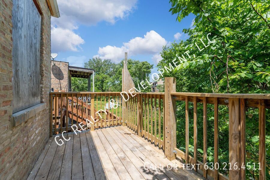 *** 1 MONTH RENT FREE / SPACIOUS 4 BDRM - 2 BATH / NEWLY REMODELED / WIFI INCLUDED *** property image