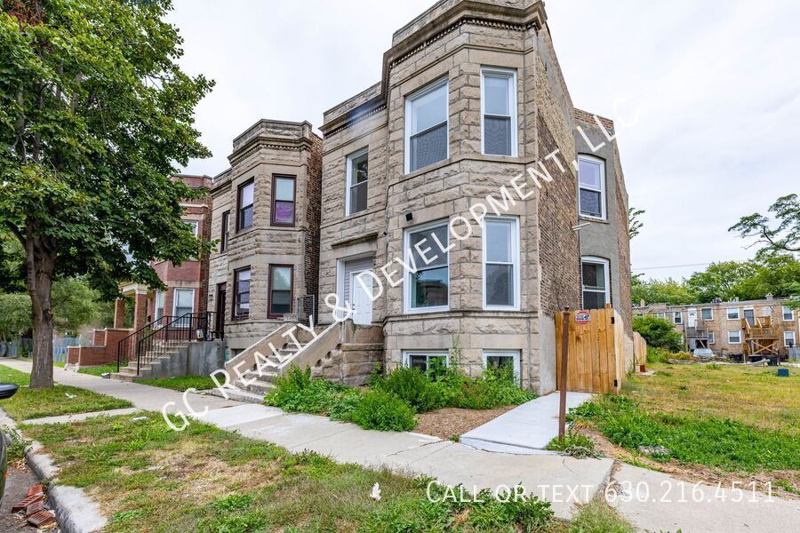 *** 1 MONTH RENT FREE / SPACIOUS 3 BDRM / NEWLY REMODELED / FREE WIFI INCLUDED / PARKING INCL *** property image