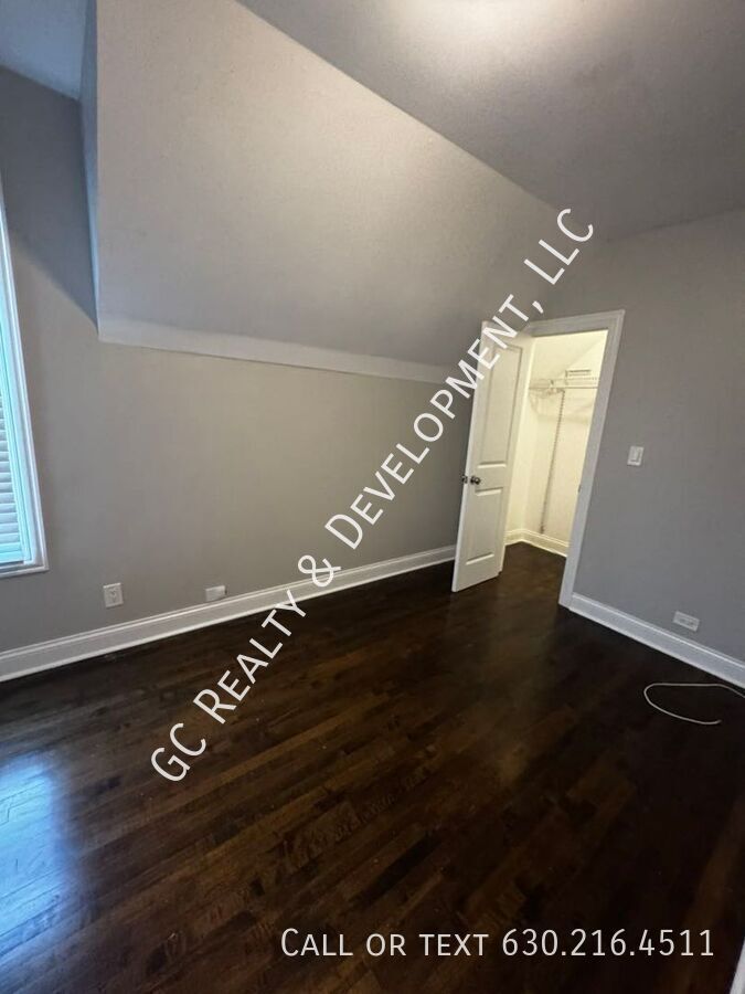 *** 1/2 MO RENT FREE / W&D IN UNIT / GARAGE PARKING / PET FRIENDLY / RESTAURANTS NEARBY / FENCED YARD *** property image