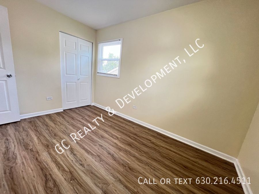 *** / 3 BDRM-2 FULL BATH / 2 CAR GARAGE / PRIMARY SUITE W/FULL BATH / FINISHED LOWER LEVEL / CENTRAL AIR *** property image