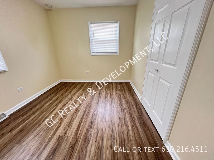 *** 3 BDRM-2 FULL BATH / 2 CAR GARAGE / PRIMARY SUITE W/FULL BATH / FINISHED LOWER LEVEL / CENTRAL AIR *** property image
