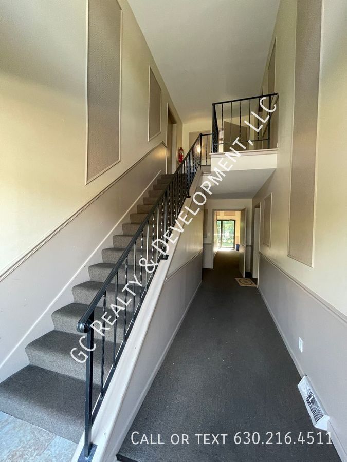 *** MOVE IN SPECIAL / HEAT INCLUDED / 2 BDRMS / W&D IN BUILDING / PETS ALLOWED / LOTS OF CLOSET SPACE*** property image