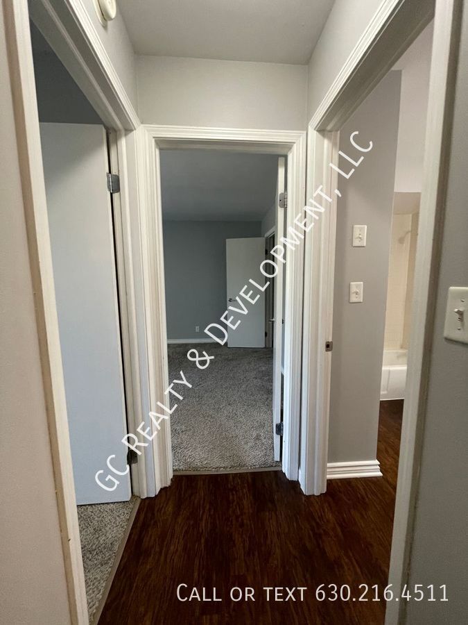 *** MOVE IN SPECIAL / HEAT INCLUDED / 2 BDRMS / W&D IN BUILDING / PETS ALLOWED / LOTS OF CLOSET SPACE*** property image