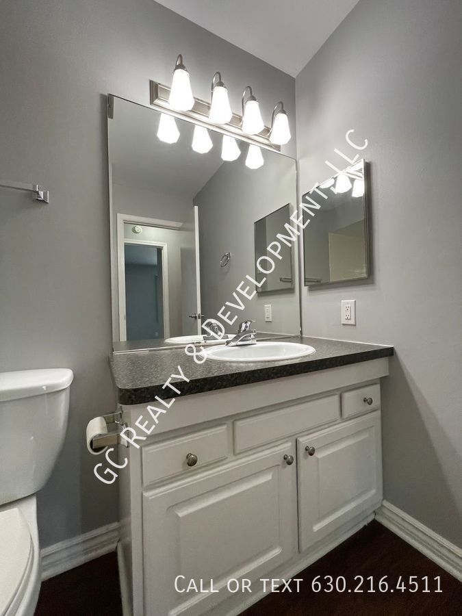 *** MOVE IN SPECIAL / HEAT INCLUDED / 2 BDRMS / W&D IN BUILDING / PETS ALLOWED / LOTS OF CLOSET SPACE*** property image