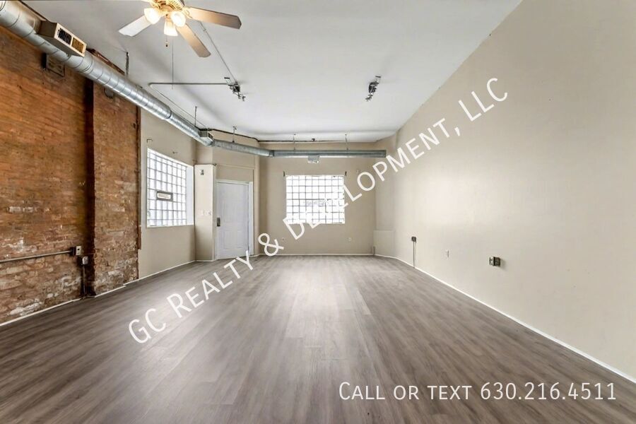 *** 2000 SQFT / 1ST FLOOR UNIT / CENTRAL AC / KITCHEN APPL INCL *** property image