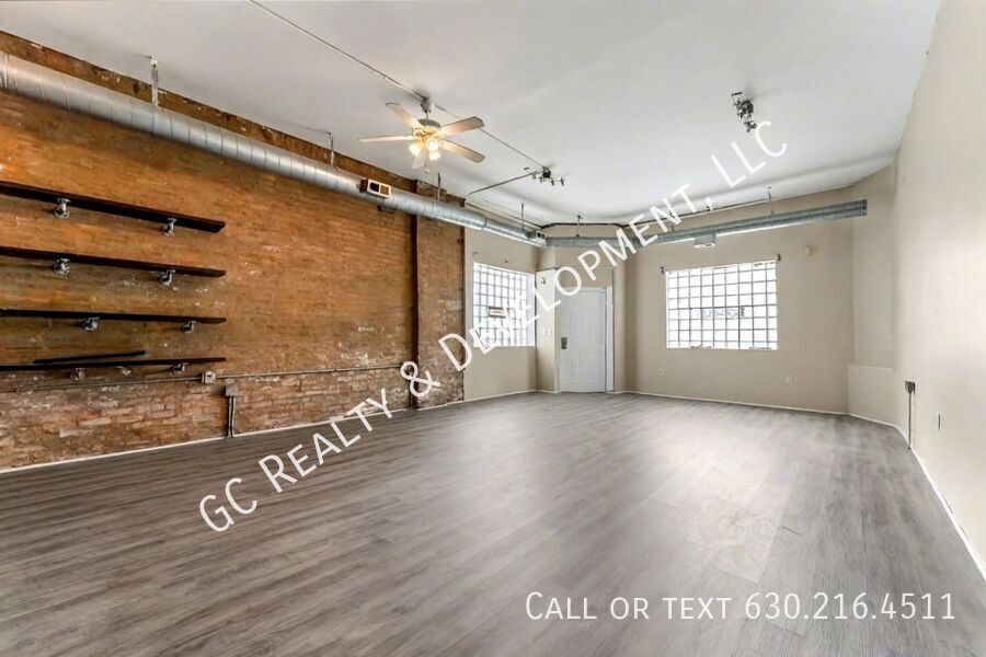 *** 2000 SQFT / 1ST FLOOR UNIT / CENTRAL AC / KITCHEN APPL INCL *** property image