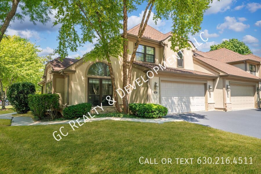 *** COMING SOON - AVAIL 12/01/25! / 3 BDRM - 2.5 BTH / LUXURY PRIMARY BATH / WOODFIELD MALL / IN UNIT LAUNDRY / EAT IN KITCHEN *** property image