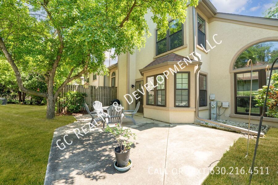 *** 3 BDRM - 2.5 BTH / LUXURY PRIMARY BATH / WOODFIELD MALL / IN UNIT LAUNDRY / EAT IN KITCHEN *** property image