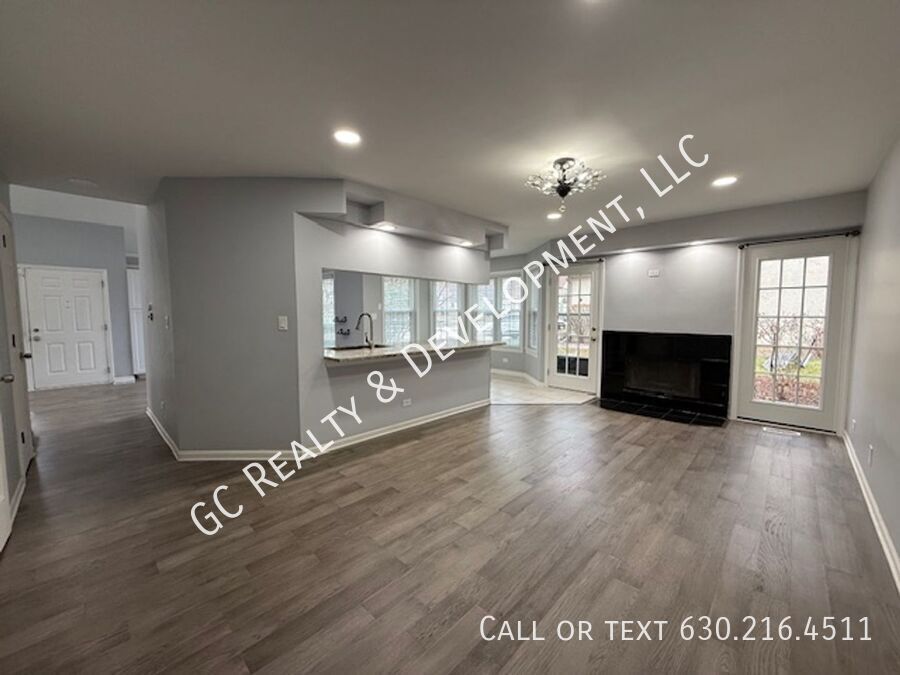 *** 3 BDRM - 2.5 BTH / LUXURY PRIMARY BATH / WOODFIELD MALL / IN UNIT LAUNDRY / EAT IN KITCHEN *** property image