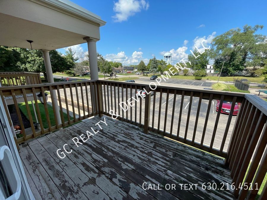 *** DECEMBER RENT FREE / HEAT INCLUDED / 2 BDRMS / W&D IN BUILDING / PETS ALLOWED / LOTS OF CLOSET SPACE*** property image