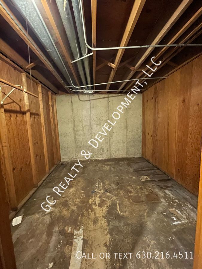 *** DECEMBER RENT FREE / HEAT INCLUDED / 2 BDRMS / W&D IN BUILDING / PETS ALLOWED / LOTS OF CLOSET SPACE*** property image