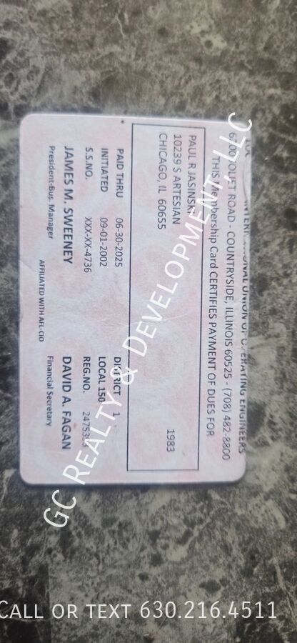 *** 2 BDRM - 1 BTH / FINISHED BASEMENT / 2 CAR GARAGE / HARDWOOD FLOORS *** property image