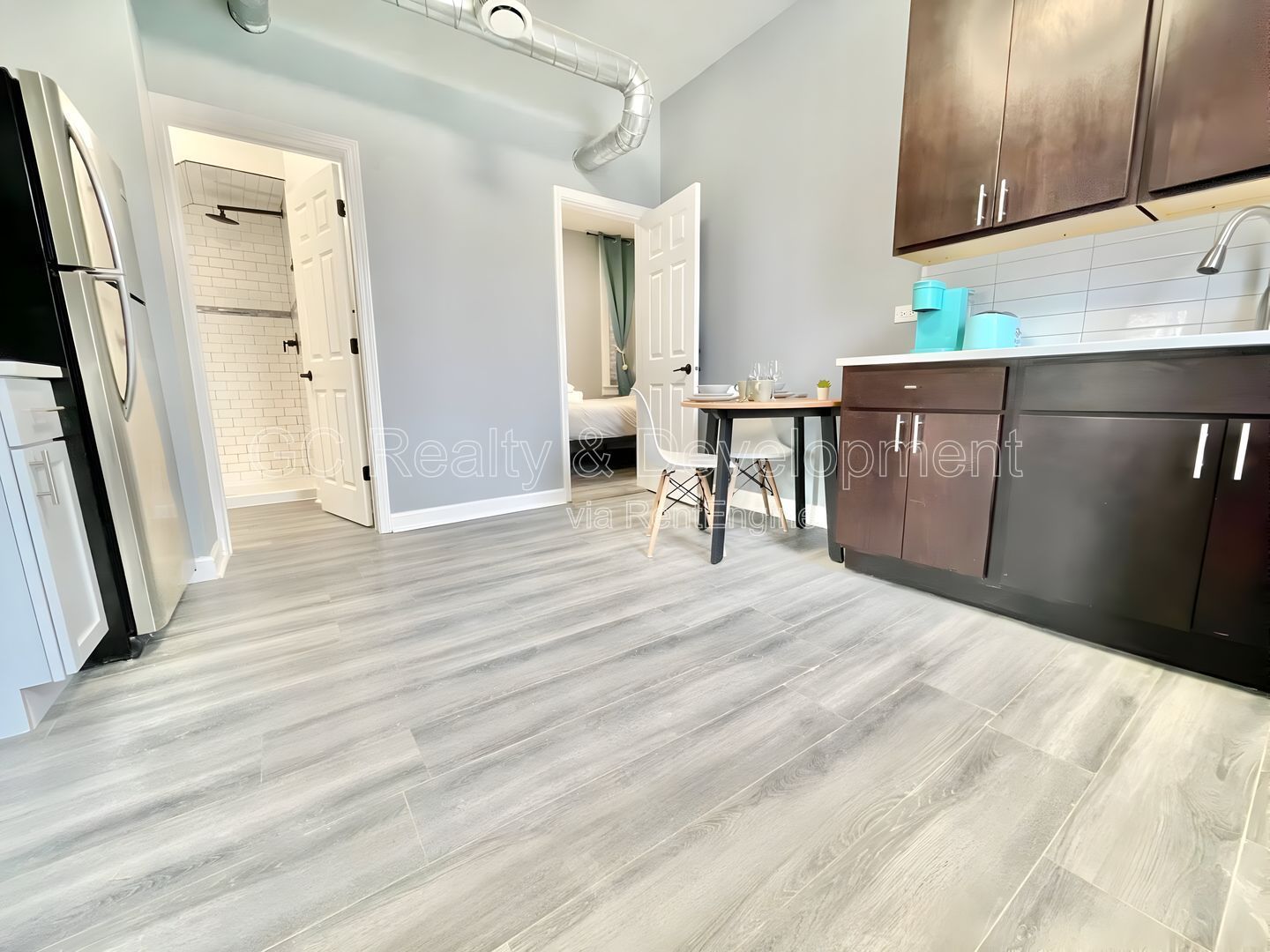 *** 1 MONTH FREE / PET FRIENDLY / FREE LAUNDRY ON SITE / CENTRAL AC / WIFI INCLUDED / WALK TO TRAIN *** property image