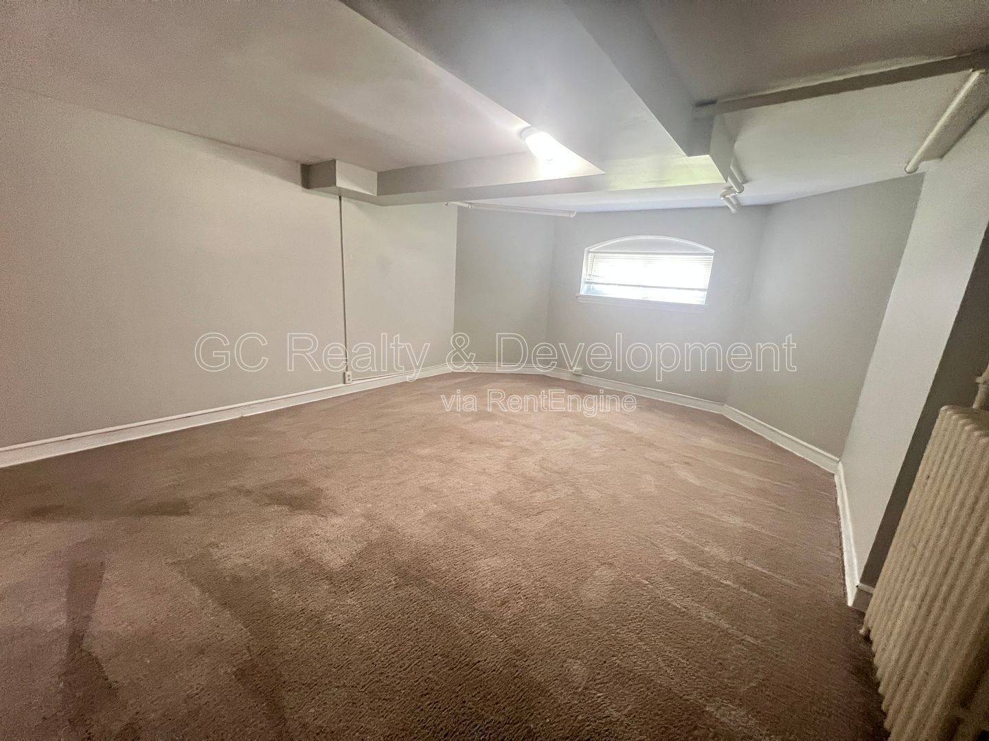 *** 1/2 MO RENT FREE / PORTAGE PARK / 2BDRM / SS APPLIANCES INCL / FREE LAUNDRY IN BUILDING / STREET PARKING *** property image