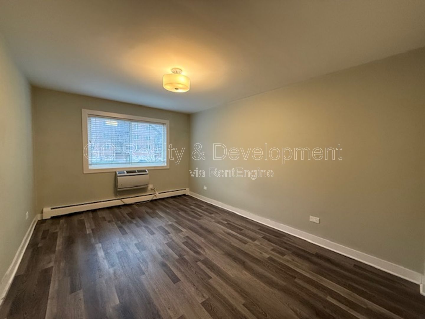 *** RECENTLY UPDATED / 2 BDRM / IN UNIT LAUNDRY / TENANT ONLY PAYS ELECTRIC / SS APPL *** property image