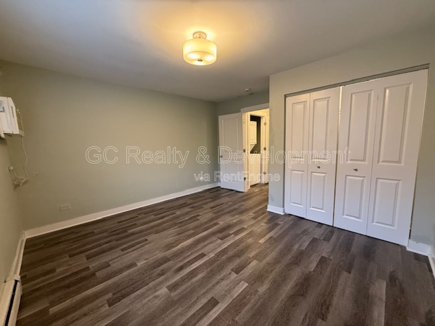 *** RECENTLY UPDATED / 2 BDRM / IN UNIT LAUNDRY / TENANT ONLY PAYS ELECTRIC / SS APPL *** property image