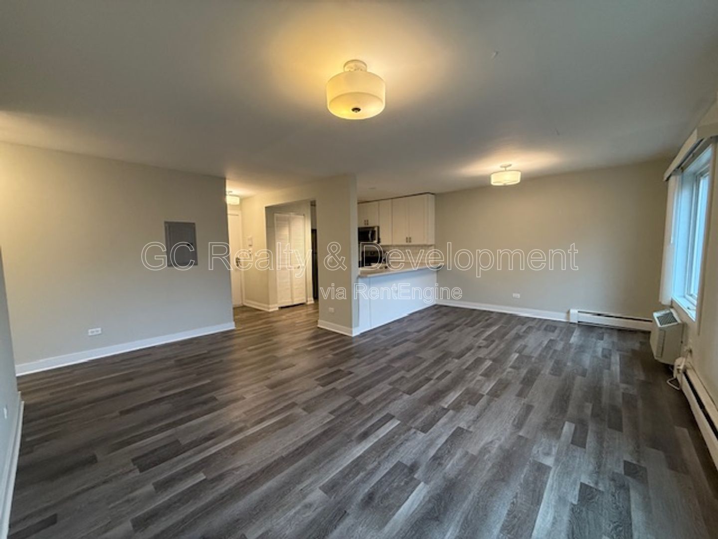 *** RECENTLY UPDATED / 2 BDRM / IN UNIT LAUNDRY / TENANT ONLY PAYS ELECTRIC / SS APPL *** property image