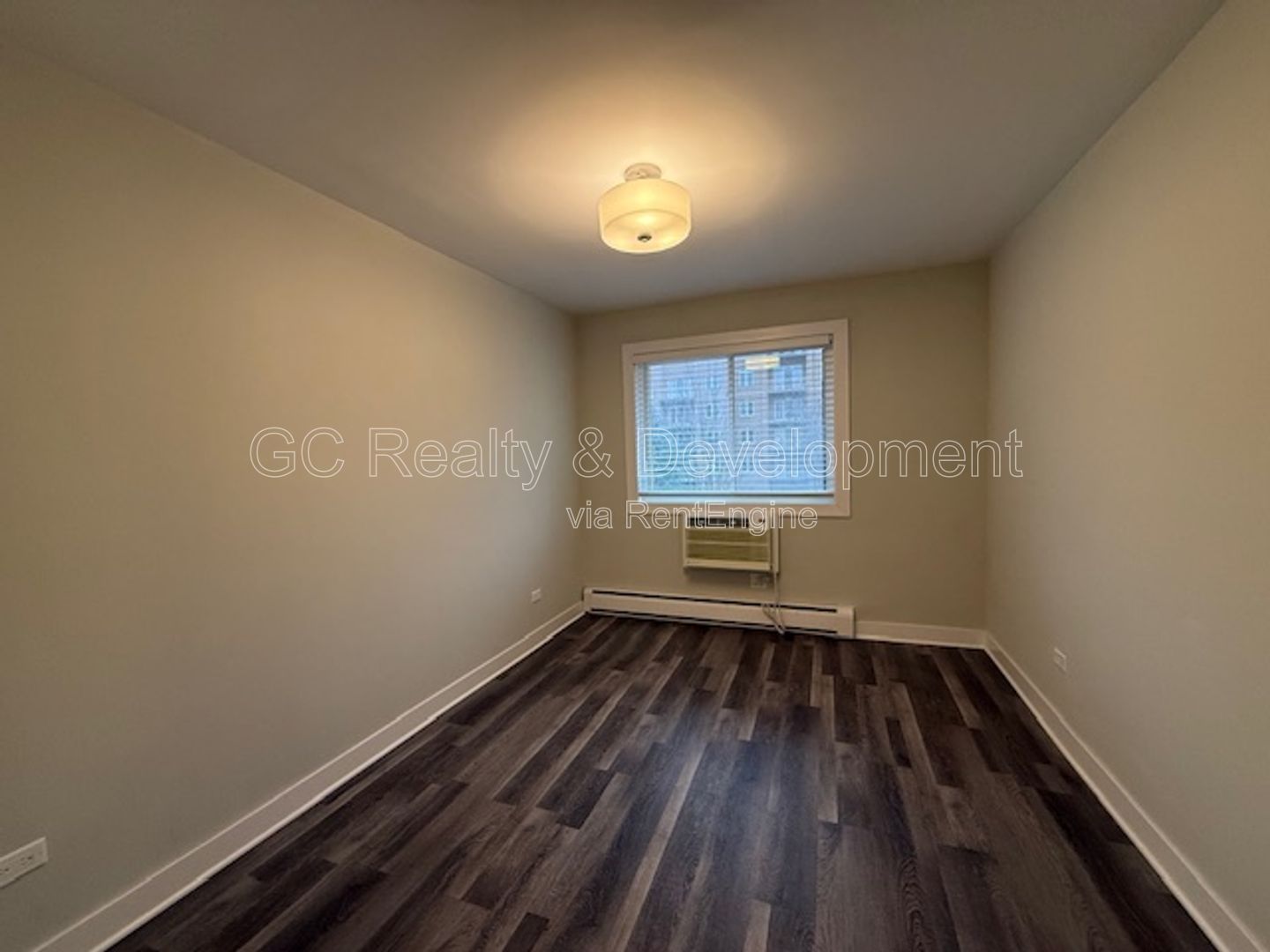 *** RECENTLY UPDATED / 2 BDRM / IN UNIT LAUNDRY / TENANT ONLY PAYS ELECTRIC / SS APPL *** property image