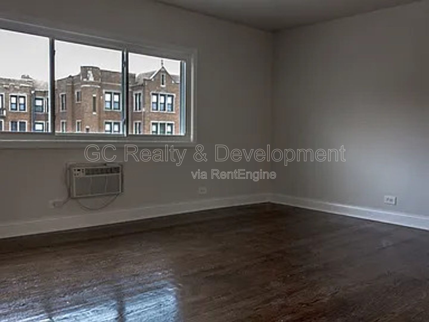 *** $350 OFF RENT / UPDATED 2 BDRM - 1 BTH / SOUTH SHORE LOCATION / HARDWOOD FLOORS / SS APPL INCL *** property image