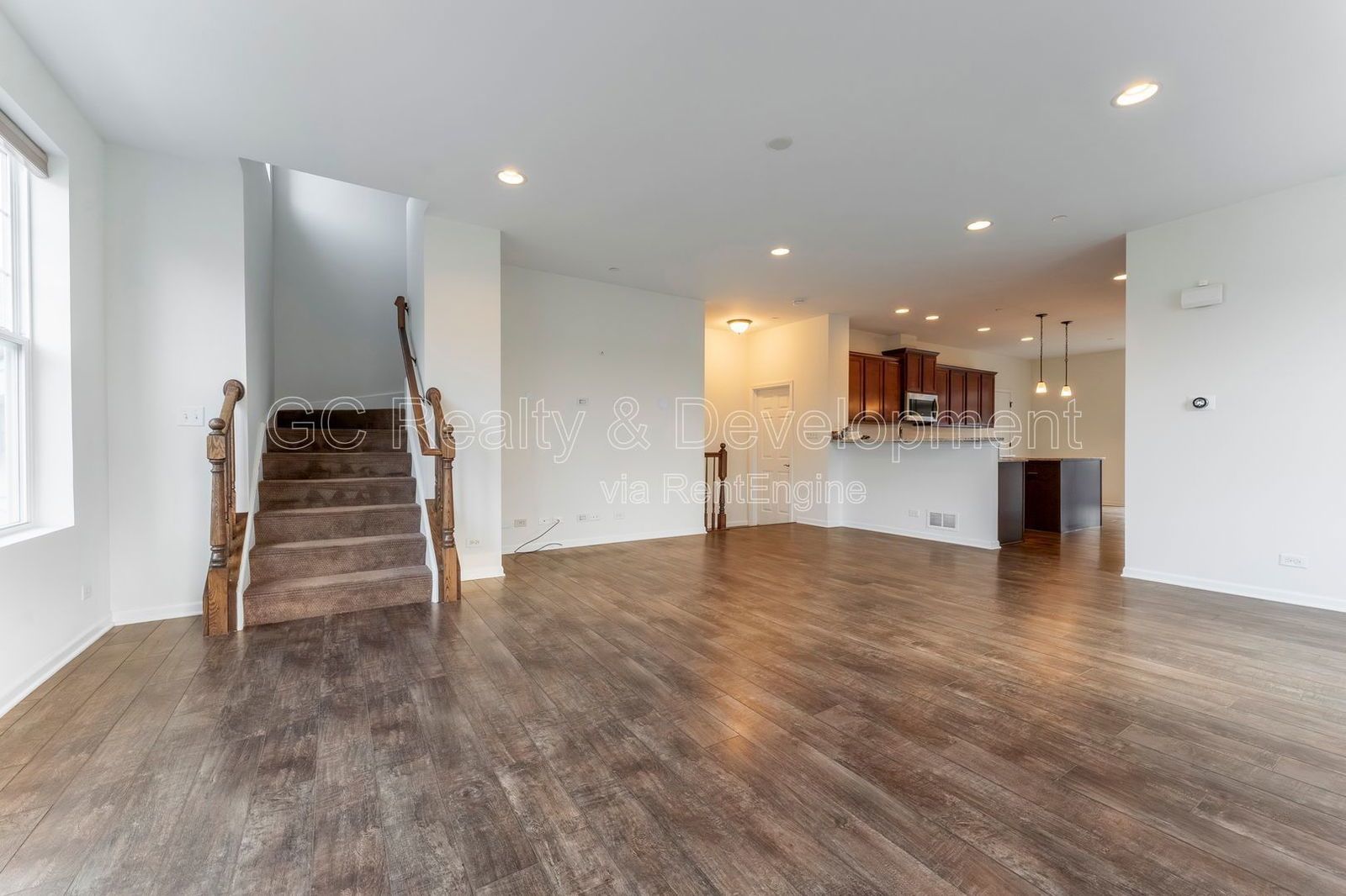 *** NEWER CONSTRUCTION / 3BDRM - 3.5 BTH / 2.5 CAR GARAGE / WOODFIELD MALL / LRG CLOSETS *** property image