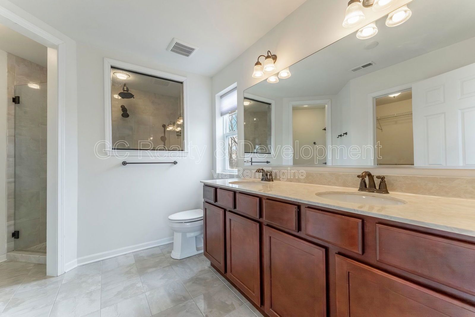 *** NEWER CONSTRUCTION / 3BDRM - 3.5 BTH / 2.5 CAR GARAGE / WOODFIELD MALL / LRG CLOSETS *** property image