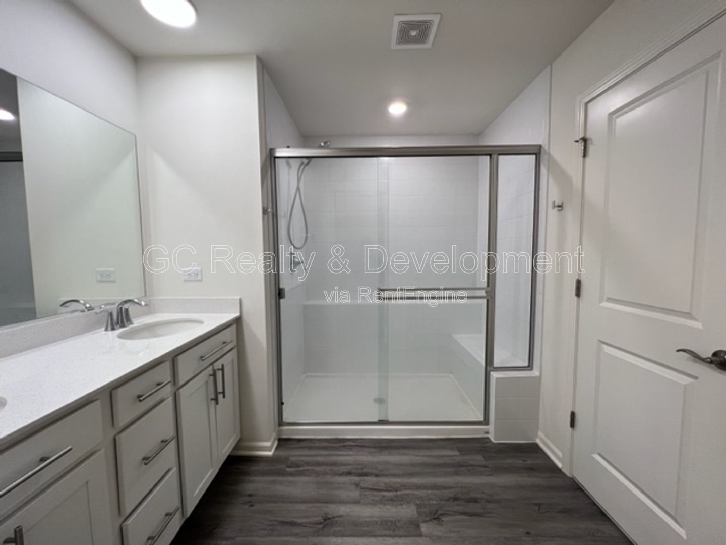 *** WOODLORE ESTATES / 3 BDRM / 2.5 BTH / ATTACHED GARAGE / LAWNCARE & SNOW REMOVAL INCL*** property image