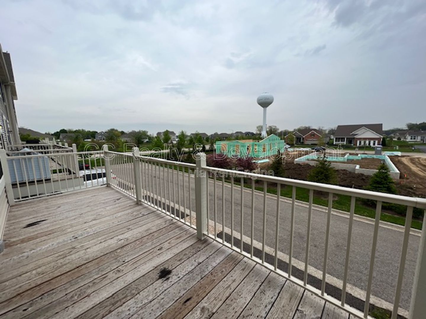 *** WOODLORE ESTATES / 3 BDRM / 2.5 BTH / ATTACHED GARAGE / LAWNCARE & SNOW REMOVAL INCL*** property image