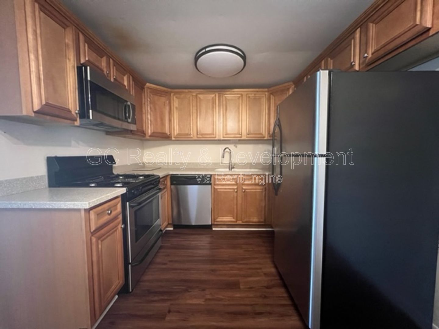 *** COMING SOON 2/15/26 / DISTRICT 54 / WEATHERSFIELD COMMONS / 2 BDRM / SS APPL INCL / ATTACHED GARAGE *** property image