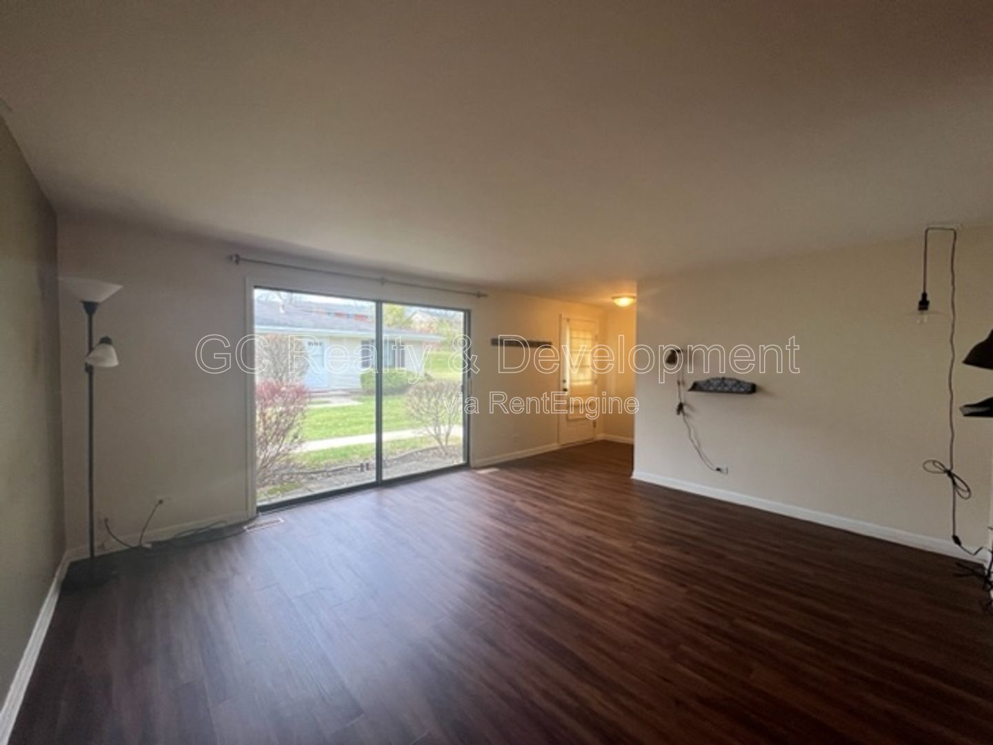 *** COMING SOON 2/15/26 / DISTRICT 54 / WEATHERSFIELD COMMONS / 2 BDRM / SS APPL INCL / ATTACHED GARAGE *** property image