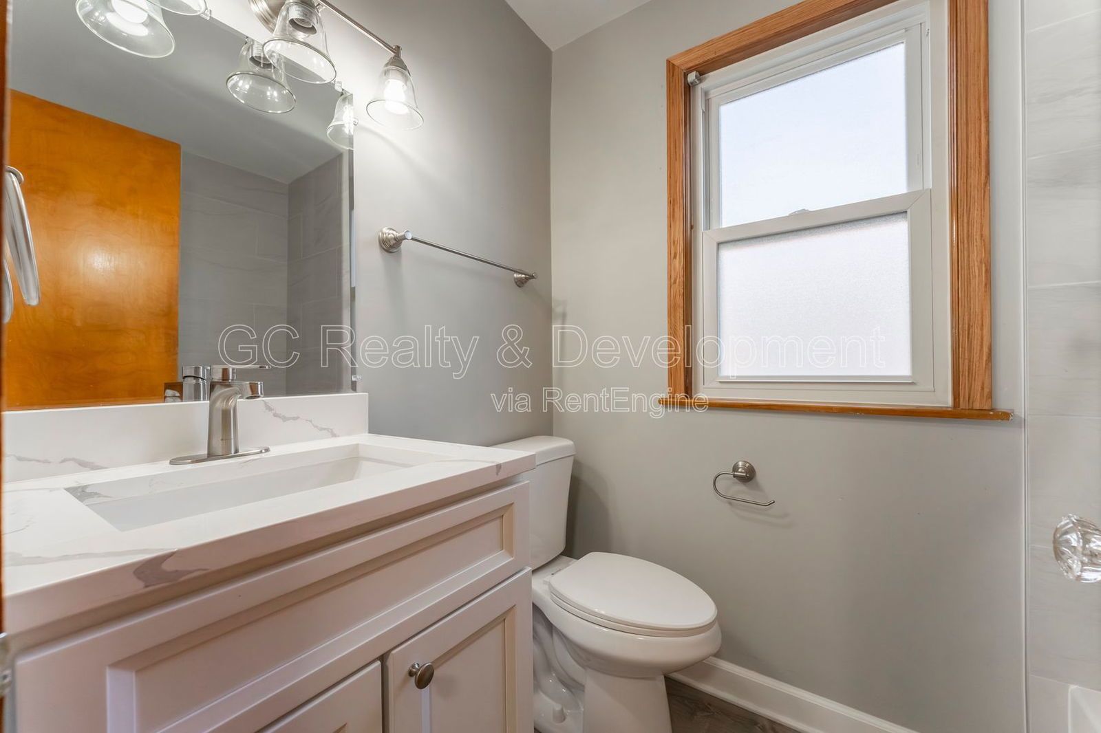 *** COMPLETE RENOVATION / 4 BDRM - 2 BTH / FENCED YARD / BASEMENT / DETACHED GARAGE *** property image