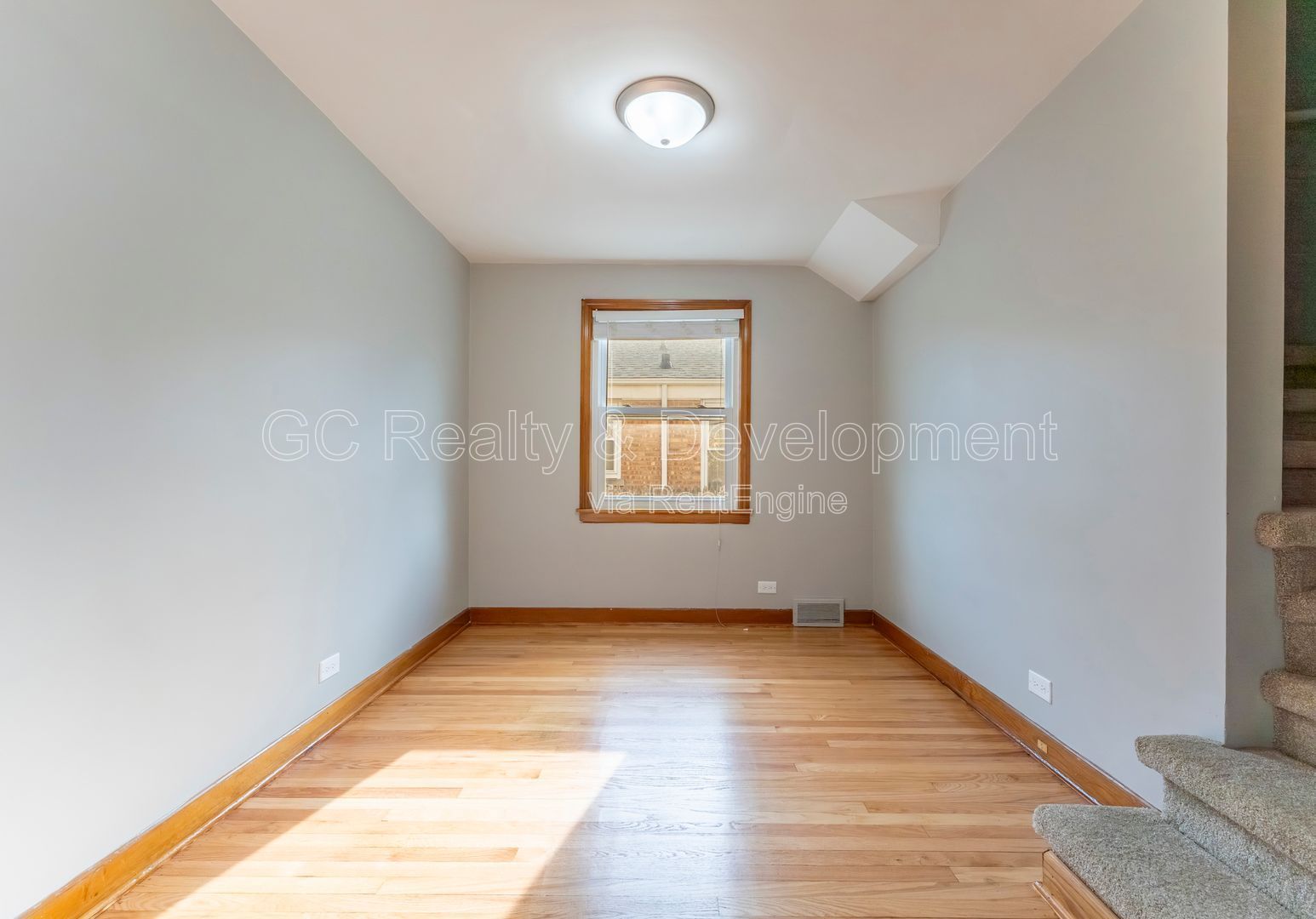 *** COMPLETE RENOVATION / 4 BDRM - 2 BTH / FENCED YARD / BASEMENT / DETACHED GARAGE *** property image