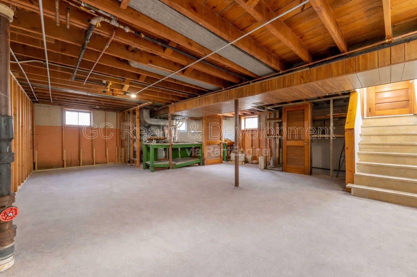 *** COMPLETE RENOVATION / 4 BDRM - 2 BTH / FENCED YARD / BASEMENT / DETACHED GARAGE *** property image