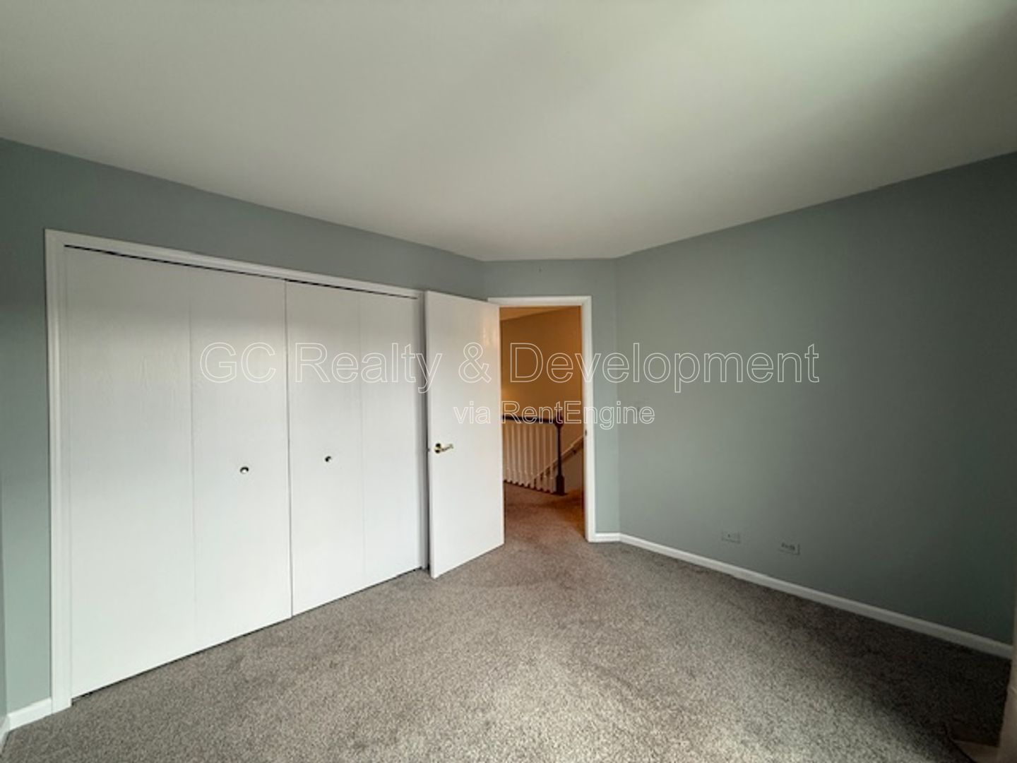 *** 2 BDRM - 2.5 BTH / RECENTLY UPDATED / LRG CLOSETS / CLOSE TO SHOPPING / ATTACHED GARAGE *** property image