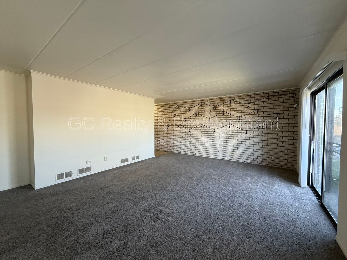 *** W&D ON SITE / CAT FRIENDLY / CENTRAL AC / COMMUTER FRIENDLY *** property image