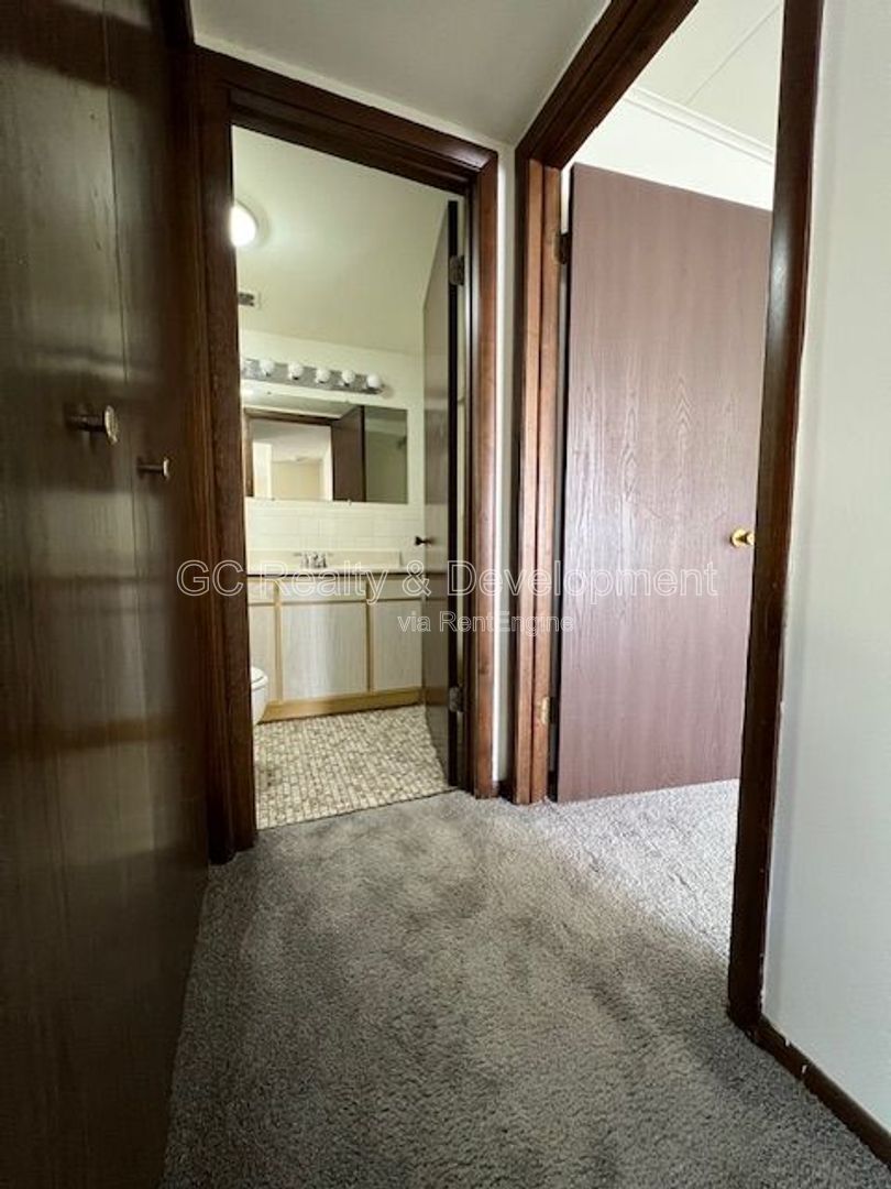 *** W&D ON SITE / CAT FRIENDLY / CENTRAL AC / COMMUTER FRIENDLY *** property image