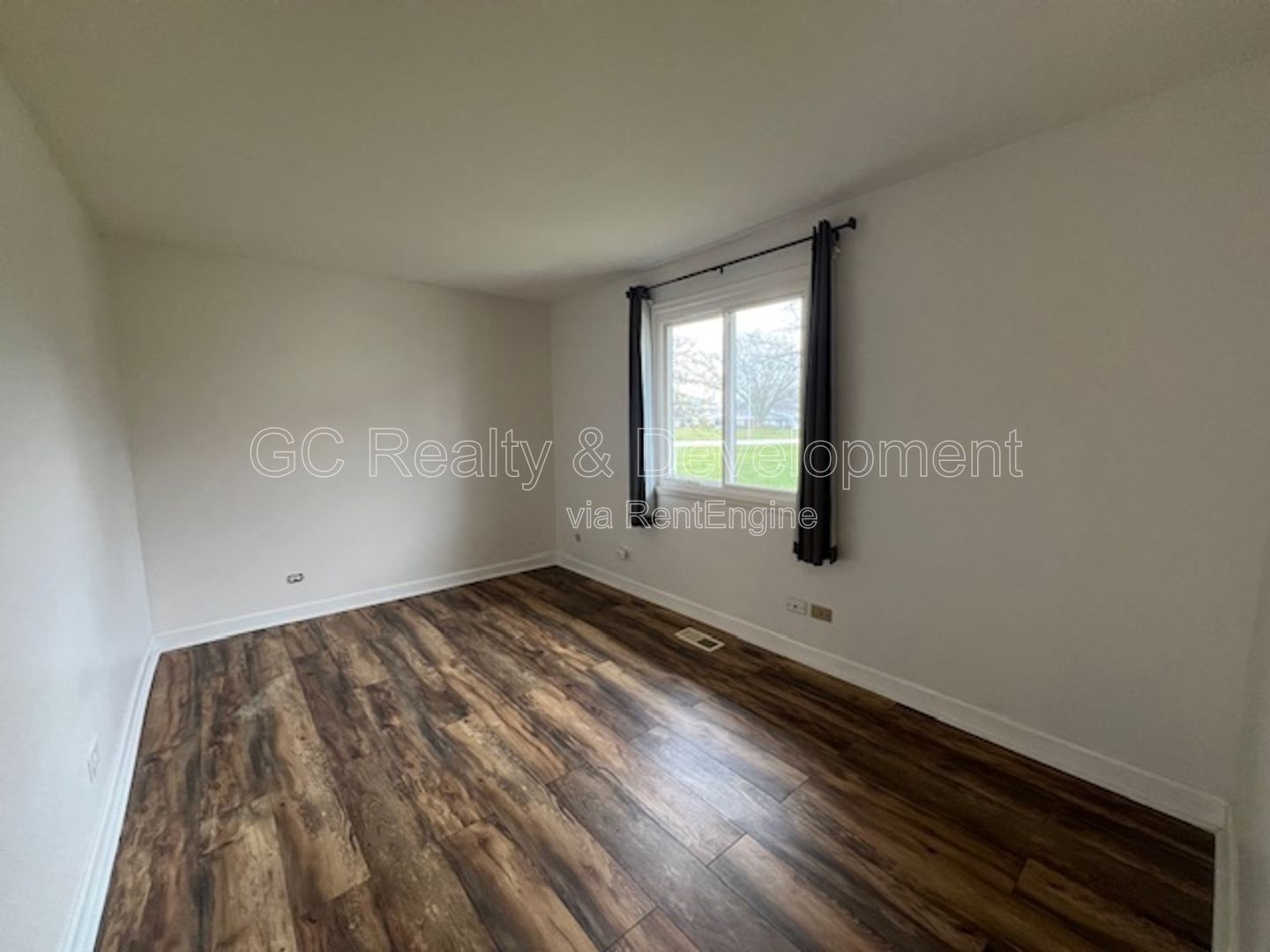 *** RANCH QUAD / 2 BDRM / 1 BTH / 1 CAR GARAGE / POOL / CLUBHOUSE *** property image