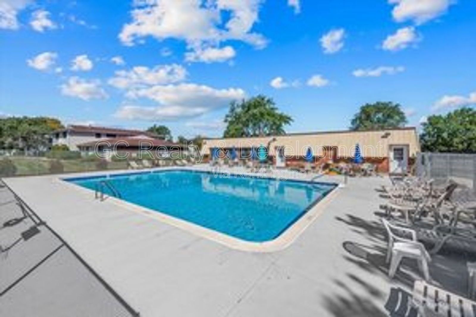 *** RANCH QUAD / 2 BDRM / 1 BTH / 1 CAR GARAGE / POOL / CLUBHOUSE *** property image