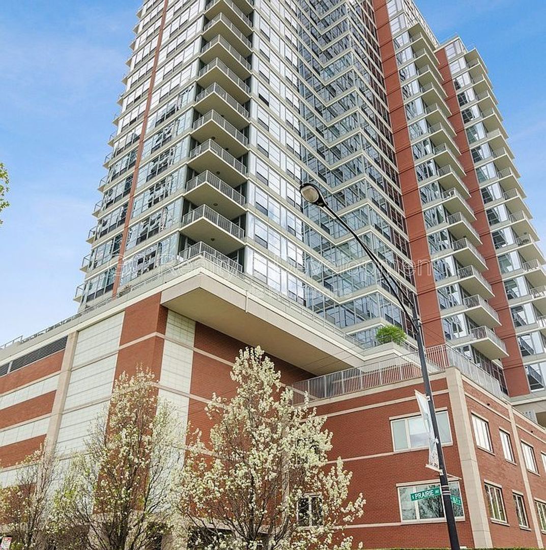 *** COMING SOON 4/15/26! / STUNNING CORNER UNIT / 2 BR / 2 BTH / INDOOR PARKING AVAIL / FULL AMENITY BLDG / GREAT LOCATION *** property image