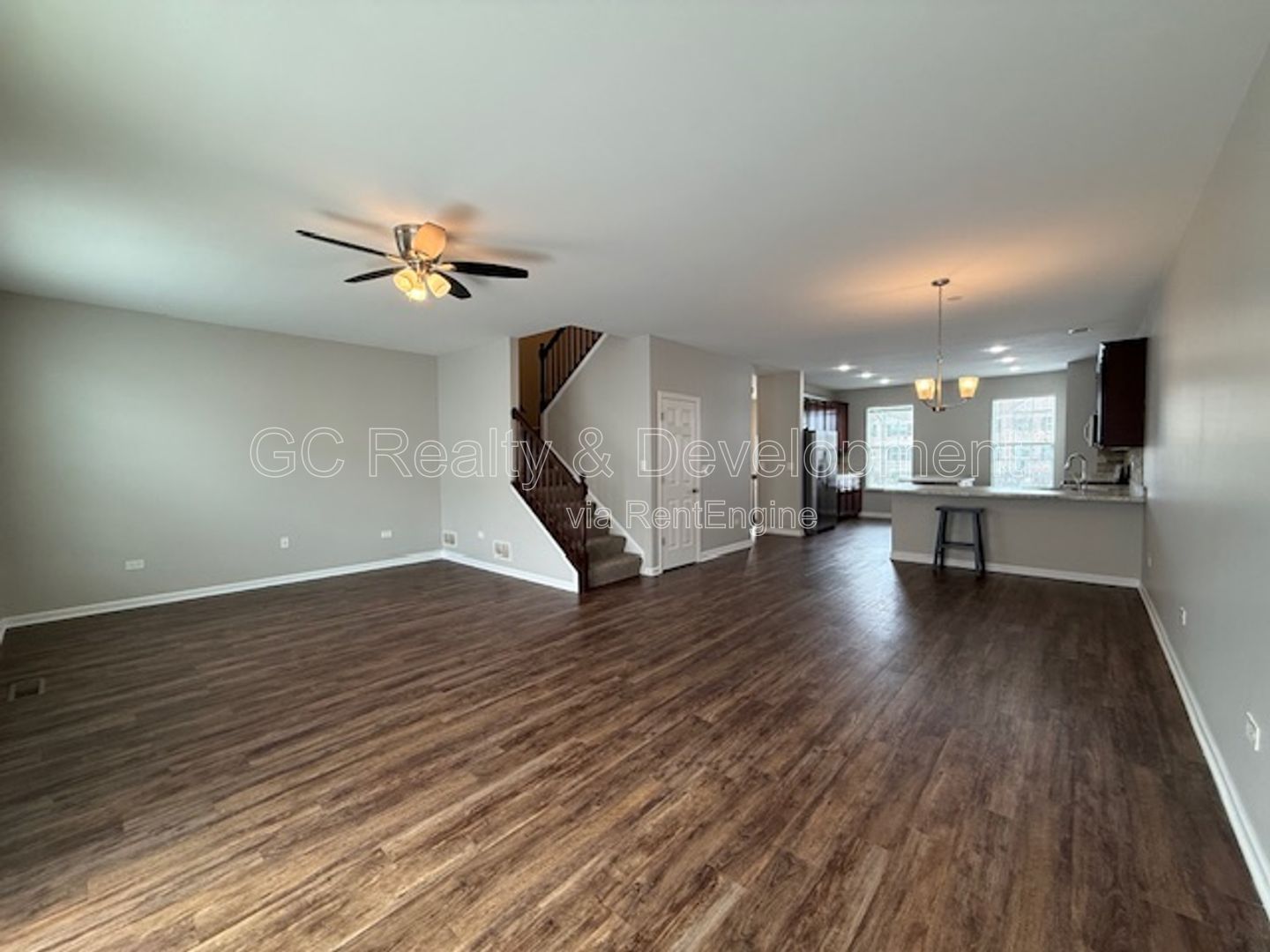 *** 3 BDRM - 2.5 BTH / NEWER CONSTRUCTION / WALK TO LAKE / GARAGE PARKING / 2000+ SQFT *** property image