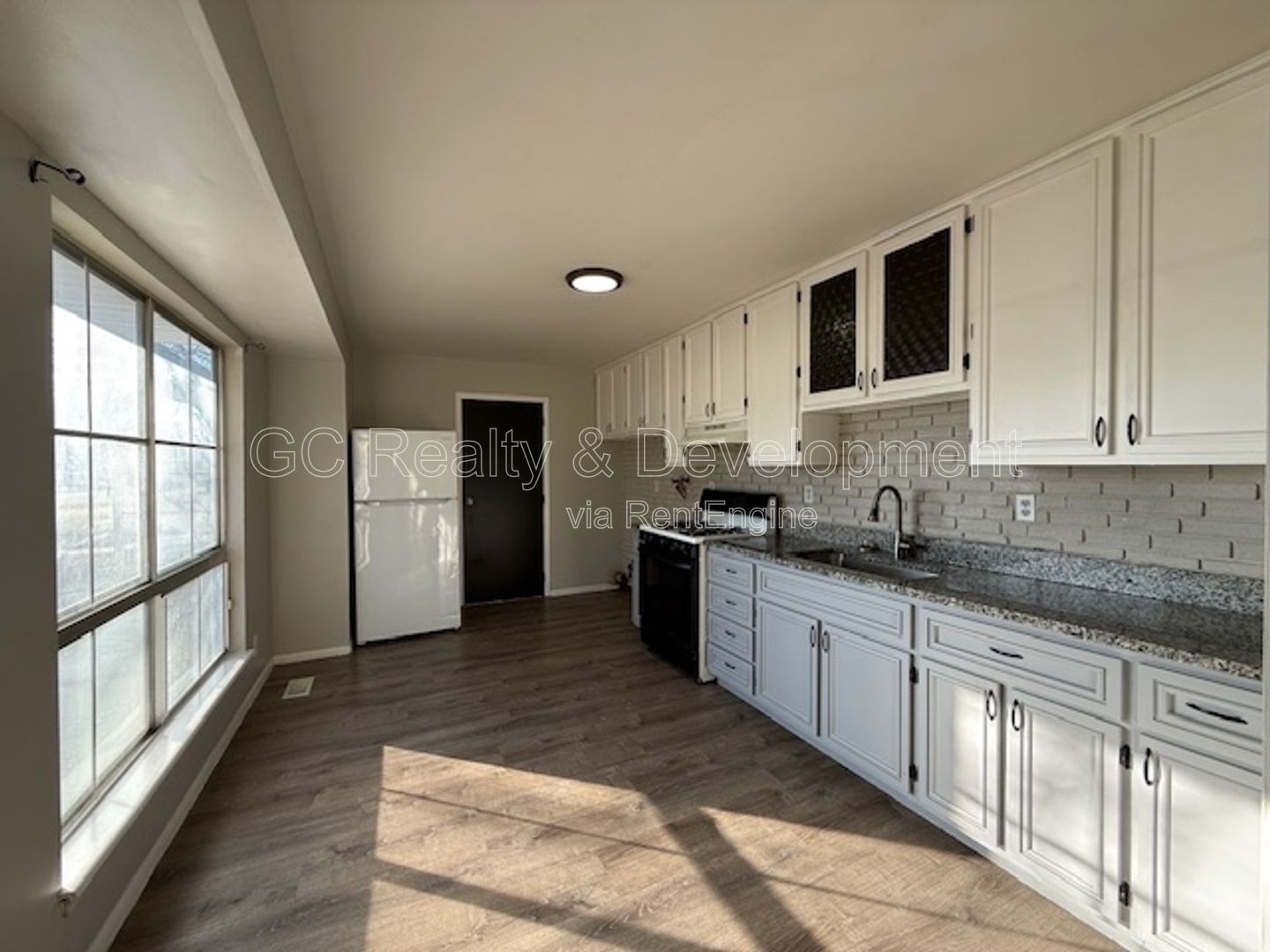 *** LIMITED-TIME MOVE-IN SPECIAL – REST OF FEBRUARY FREE / 3BRM - 1 BTH RANCH W/ ATTACHED GARAGE *** property image