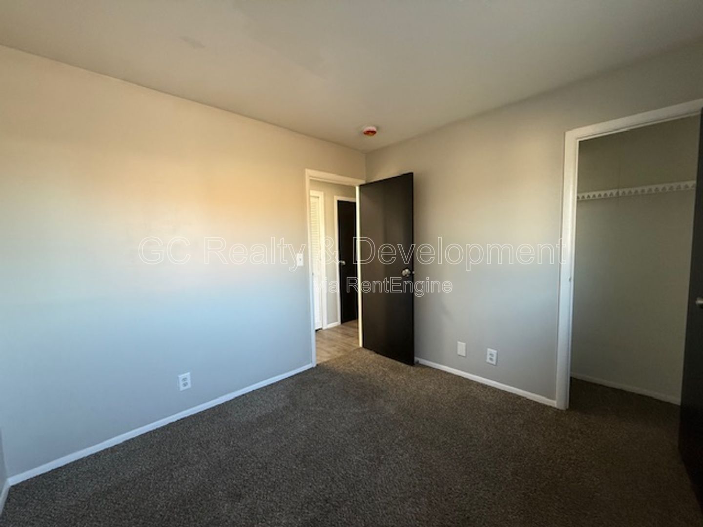 *** LIMITED-TIME MOVE-IN SPECIAL – REST OF FEBRUARY FREE / 3BRM - 1 BTH RANCH W/ ATTACHED GARAGE *** property image