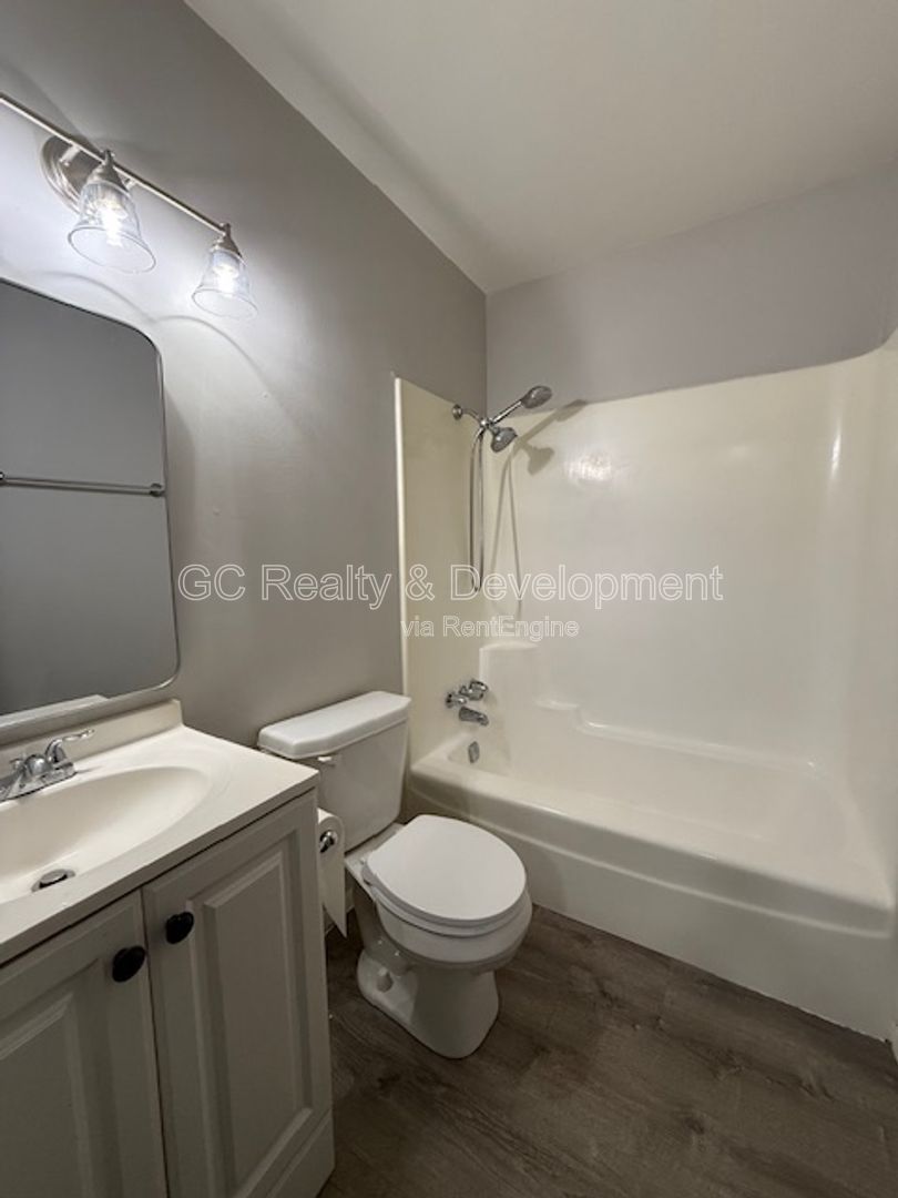 *** LIMITED-TIME MOVE-IN SPECIAL – REST OF FEBRUARY FREE / 3BRM - 1 BTH RANCH W/ ATTACHED GARAGE *** property image