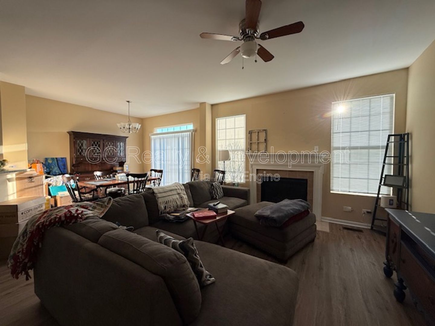 *** 3 BDRM - 2.5 BTH / RECENTLY UPDATED / ATTACHED GARAGE / LRG CLOSETS / PET FRIENDLY *** property image