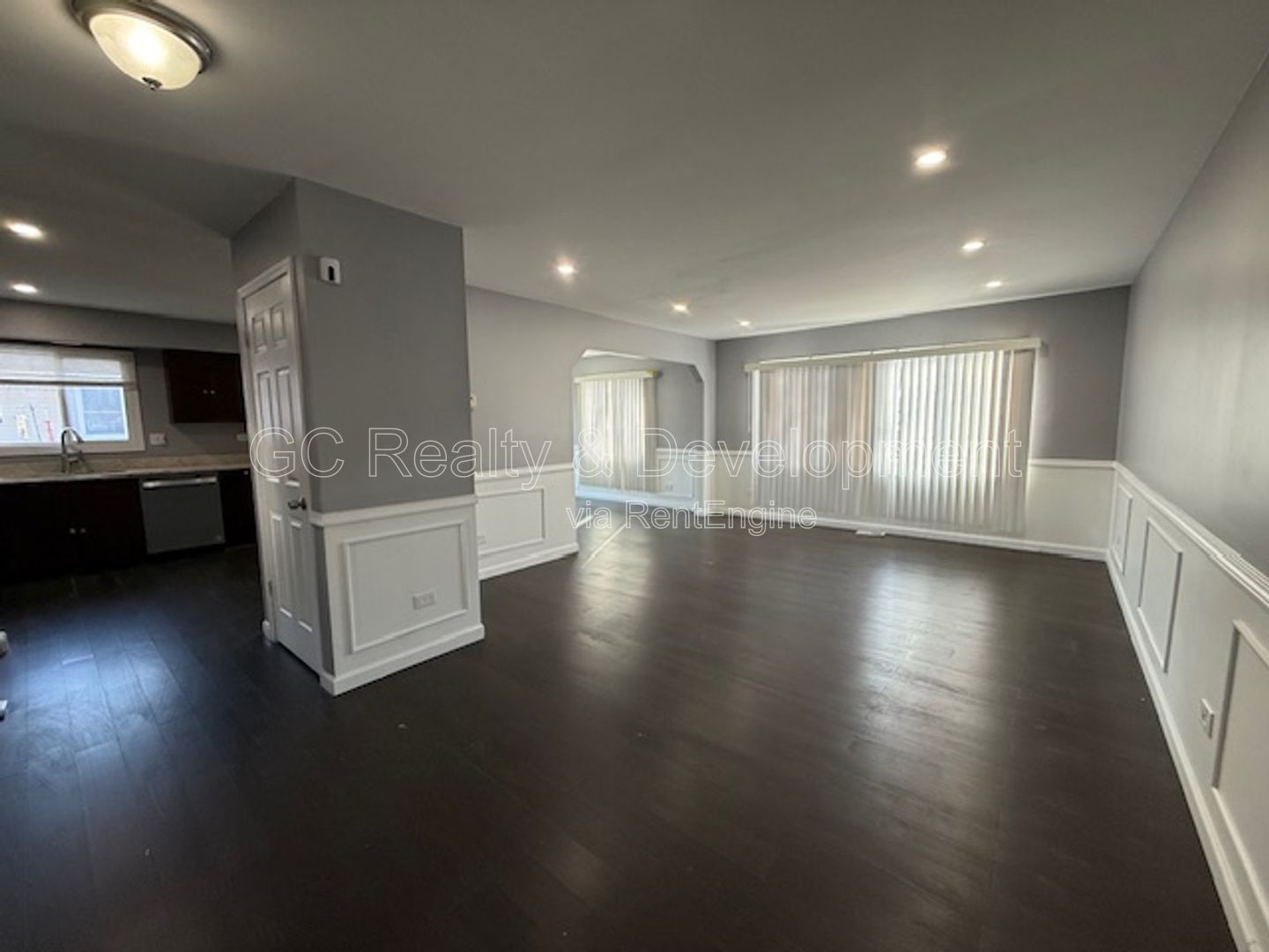 *** 3 BDRM - 2 BTH / FULLY UPDATED / PARTIALLY FIN BASEMENT / CENTRAL AC / SHOPPING NEARBY *** property image