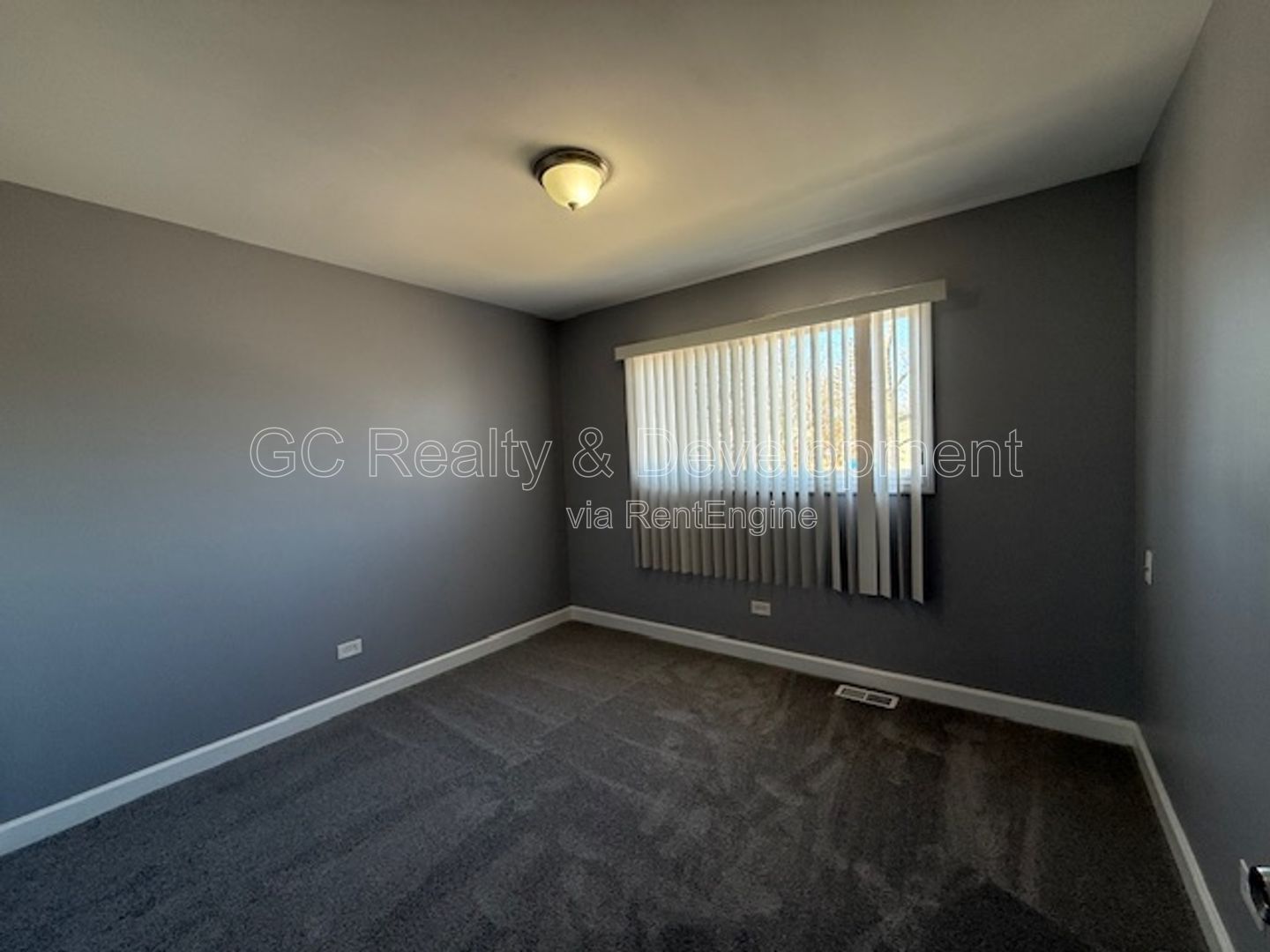 *** 3 BDRM - 2 BTH / FULLY UPDATED / PARTIALLY FIN BASEMENT / CENTRAL AC / SHOPPING NEARBY *** property image