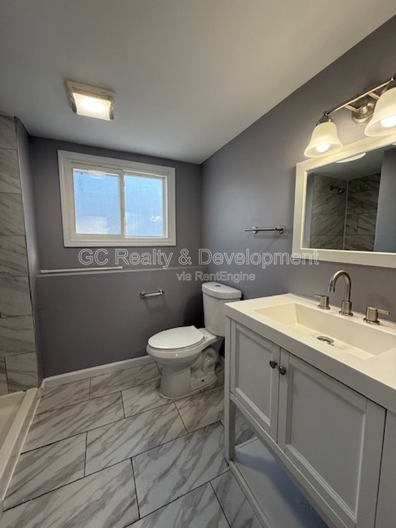 *** 3 BDRM - 2 BTH / FULLY UPDATED / PARTIALLY FIN BASEMENT / CENTRAL AC / SHOPPING NEARBY *** property image